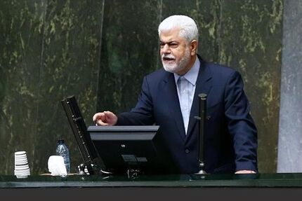 شهریاری: برای حفظ سلامت جامعه در بحث اخذ مالیات سیگار تجدید نظر شود