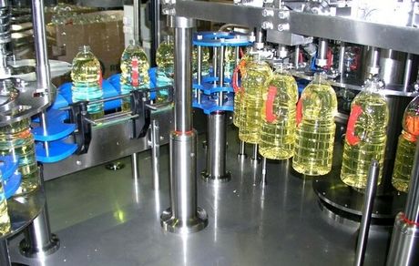 قیمت روغن نباتی ثابت ماند/ کارخانجات مابه‌التفاوت می‌گیرند