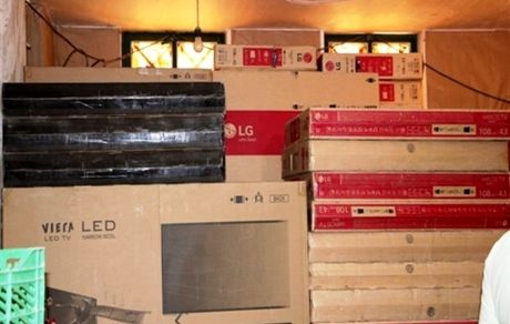 کشف محموله تلویزیون قاچاق در بندرعباس