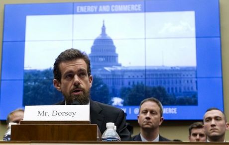 اذغان بنیانگذار توییتر به شکست در پیشبرد گفتگوی سالم