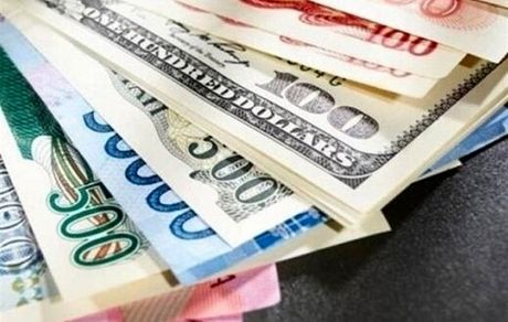 نماینده مجلسی که این همه ارز در خانه نگهداری می‌کند، مجرم نیست؟