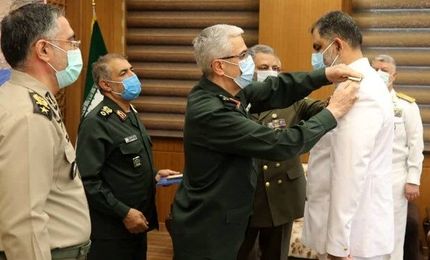 درجه دریاداری به فرمانده جدید نیروی دریایی اعطا شد