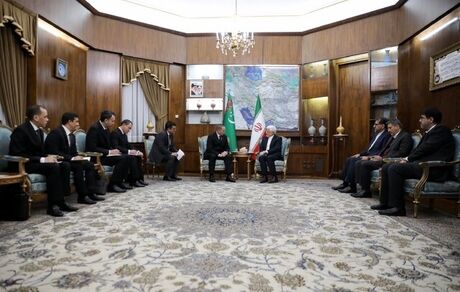 عارف: ترکمنستان کشوری دوست و خویشاوند است