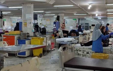 وزارت بهداشت از پذیرش نسخه‌های کاغذی و ارائه خدمات بدون محدودیت در مراکز درمانی و داروخانه‌ها خبرداد