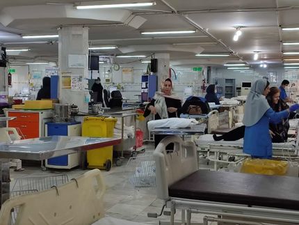 وزارت بهداشت از پذیرش نسخه‌های کاغذی و ارائه خدمات بدون محدودیت در مراکز درمانی و داروخانه‌ها خبرداد