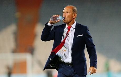 تلاش باشگاه پرسپولیس برای پرداخت نقدی به کالدرون 