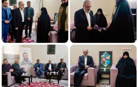 تجدید میثاق مدیرعامل بانک مسکن با آرمان‌های شهدا در دیدار با خانواده شهید مدافع امنیت
