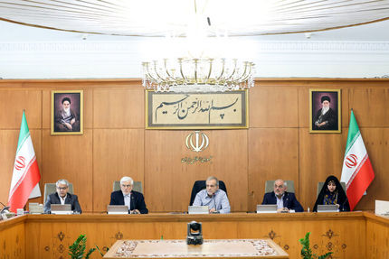 رئیس جمهور: تلاش دولت برای تدوین و ارائه لایحه بودجه سال آینده بدون کسری 