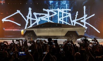 تسلا، اولین وانت الکتریکی را معرفی کرد