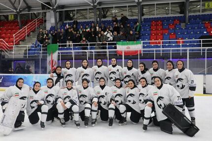 قهرمانی تیم ملی هاکی روی یخ زنان ایران در آسیا