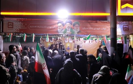 طنین حماسه در سنگر خدمت/ بانک مردمی مسکن با برپایی موکب میزبان خیل عظیم عاشقان «ایران» است
