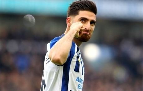 عکس| علیرضا جهانبخش بهترین بازیکن برایتون در آخرین ماه سال ۲۰۱۹ میلادی شد