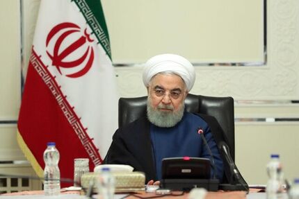 روحانی: بانک مرکزی در حال متعادل سازی نرخ ارز است