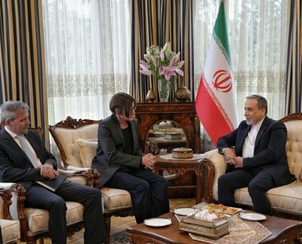 دیدار عراقچی با رئیس کمیته بین‌المللی صلیب سرخ