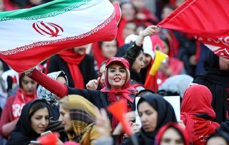 بانوان در کدام ورزشگاه‌ها می‌توانند به تماشای فوتبال بروند؟