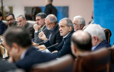 رئیس جمهور: ایران را نمی توان به این راحتی ها تحریم کرد / عدالت و وفاق را شعار دولت انتخاب کردیم
