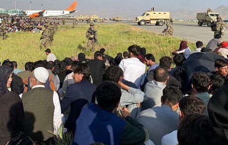 کشته شدن ۷ نفر در ازدحامات فرودگاه پایتخت افغانستان