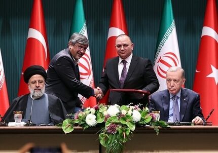 امضای موافقتنامه اتصال شبکه های برق ایران و ترکیه