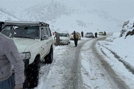 رهاسازی ۸۱۵ خودرو توسط نیروهای هلال احمر در حوادث جوی سه روز گذشته