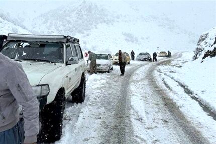 رهاسازی ۸۱۵ خودرو توسط نیروهای هلال احمر در حوادث جوی سه روز گذشته