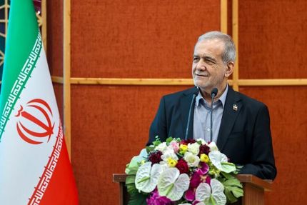 رئیس جمهور: من کسی نیستم که در مقابل مردم بایستم