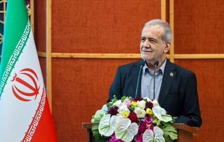 رئیس جمهور: من کسی نیستم که در مقابل مردم بایستم