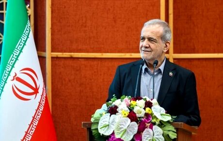 رئیس جمهور: من کسی نیستم که در مقابل مردم بایستم