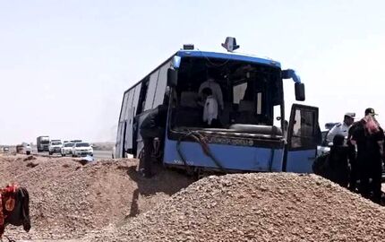 ۴۷ مصدوم در حادثه انحراف اتوبوس مسافربری زائران در حوالی گرمسار