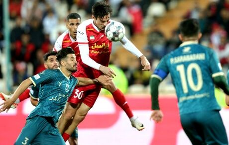 بازگشت پرسپولیس به جمع مدعیان با شکست شمس آذر