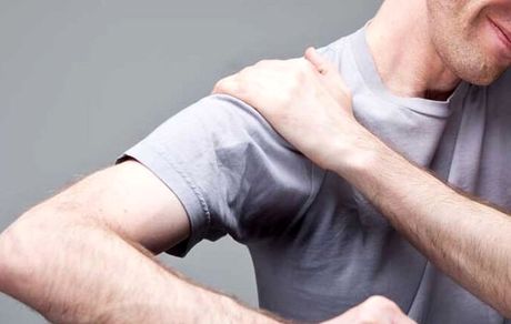 توصیه‌های کابردی و مفید برای کاهش درد مفاصل در روز‌های سرد