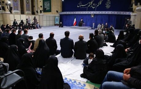 حادثه تروریستی شاهچراغ همچون قضیه عاشورا و سایر مسائل تاریخی مورد توجه قرار گیرد