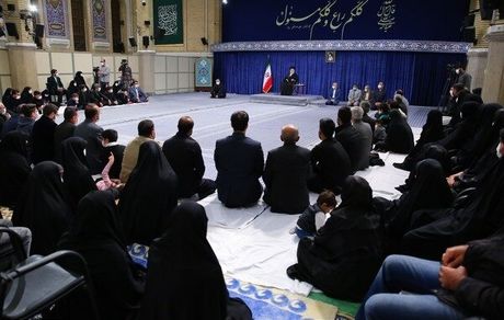 حادثه تروریستی شاهچراغ همچون قضیه عاشورا و سایر مسائل تاریخی مورد توجه قرار گیرد