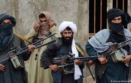 طالبان ۴۵ مسافر اتوبوس را در غرب افغانستان ربود