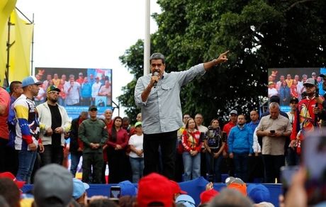 مادورو برای گفت و گو با آمریکا در هر زمان و مکانی اعلام آمادگی کرد