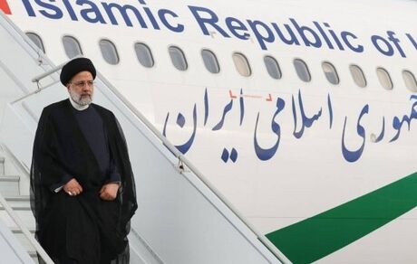رئیس جمهور وارد اوگاندا شد