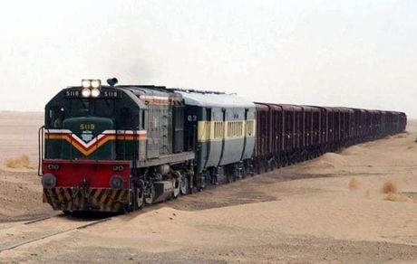 خروج قطار زاهدان - کرمان از ریل تلفات نداشت