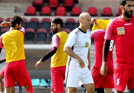 زمزمه جدایی چند بازیکن پرسپولیس در نیم‌فصل به بهانه نیمکت‌نشینی