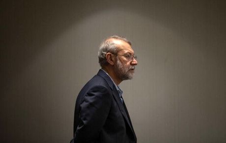 نیویورک‌تایمز: لاریجانی در کانون تصمیم‌های امنیتی قرار گرفته است