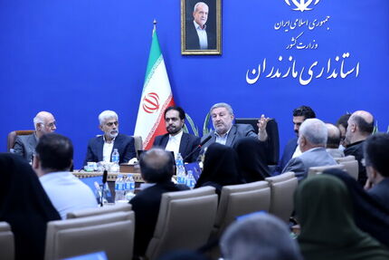 دشمن اشتباه محاسباتی داشت و قصد داشت مردم را در مقابل دولت و نظام قرار دهد که موفق نبود