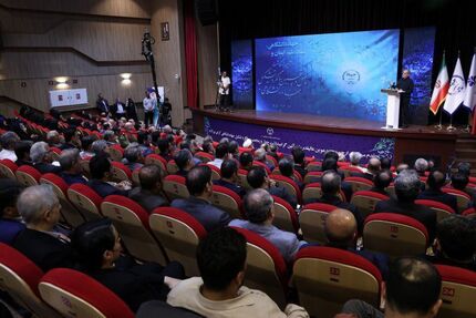رئیس جمهور: راه‌حل اساسی تغییر در کشور از مسیر خدمات دانشمندان و عالمانی است که دغدغه حل مشکلات ملی را دارند