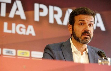 
استراماچونی؛ بازتکرار قصۀ پرغصۀ اعلام افزایش قیمت بنزین!
