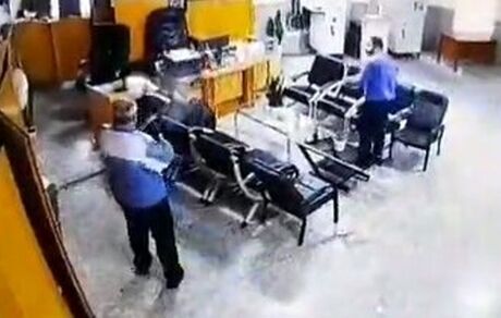 قاتل آیت‌الله سلیمانی کارمند انتظامی داخل بانک بوده است