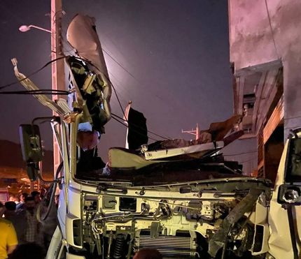 انفجار تانکر مواد سوختی در مهاباد منجر به مرگ ۲ نفر شد