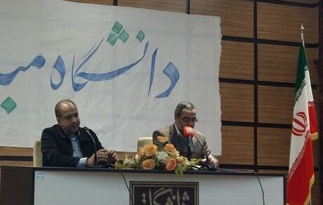 ایزدخواه: جنبش دانشجویی همواره از جریان‌های بیرون دانشگاه ضربه خورده است
