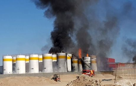 ادامه آتش سوزی مینی پالایشگاه هیدروکربن بیرجند