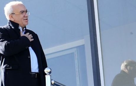 فتح‌الله‌زاده: باید تا پایان امسال ۳۰۰ میلیارد تومان بدهی استقلال را بدهم / فوتبال ایران باید درست شود