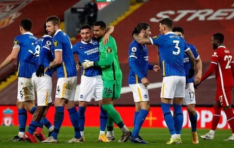 ادامه تیره‌روزی‌های لیورپول کلوپ / شکست مقابل برایتون و حذف از جام حذفی