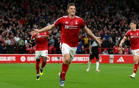 کاپیتان حریف ایران، جام جهانی را از دست داد؟