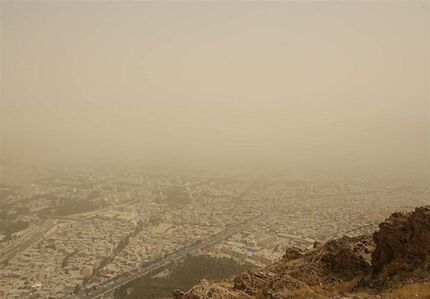 آلودگی هوا، ادارات و مدارس لرستان را تعطیل کرد