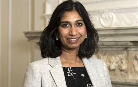 وزیر انگلیس استعفا کرد